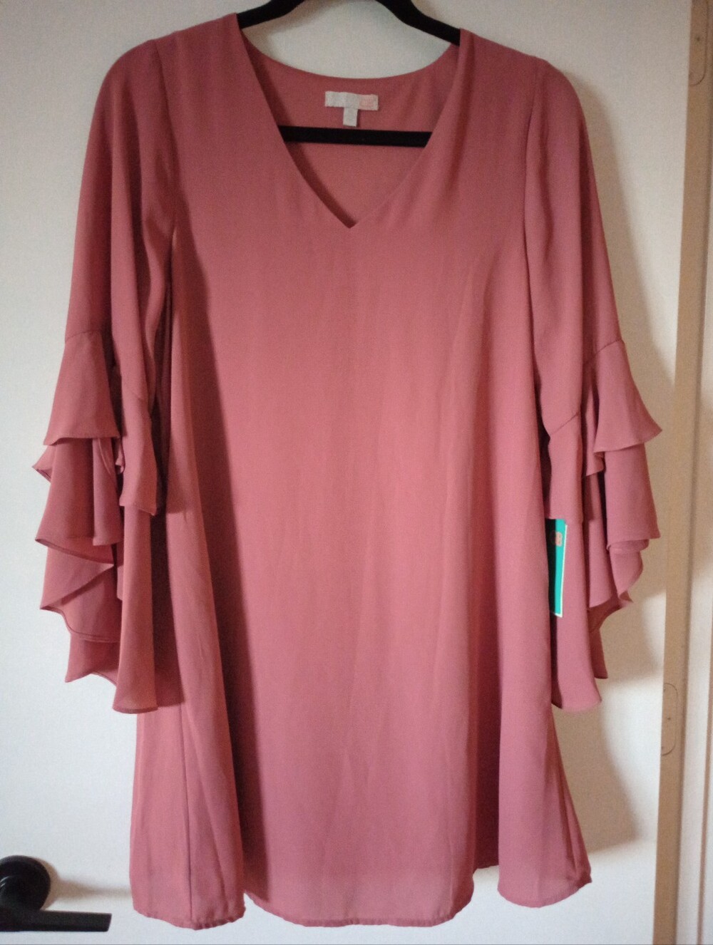 Rose Dusty Pink Mauve Pink V-Neck Ruffle Sleeve Boho Mini Dress Size Medium NWT